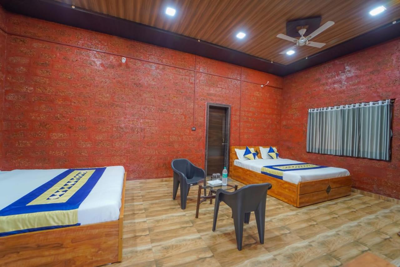 Stone Casa By Vgh 4Bhk Villa With Swimming Pool มหาบาเลชวาร์ ภายนอก รูปภาพ